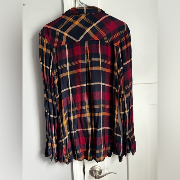 Maurice’s side zipper flannel - Picture 6 of 6